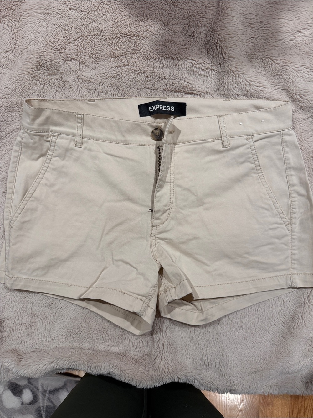 Express Women's Light Cream Casual Shorts